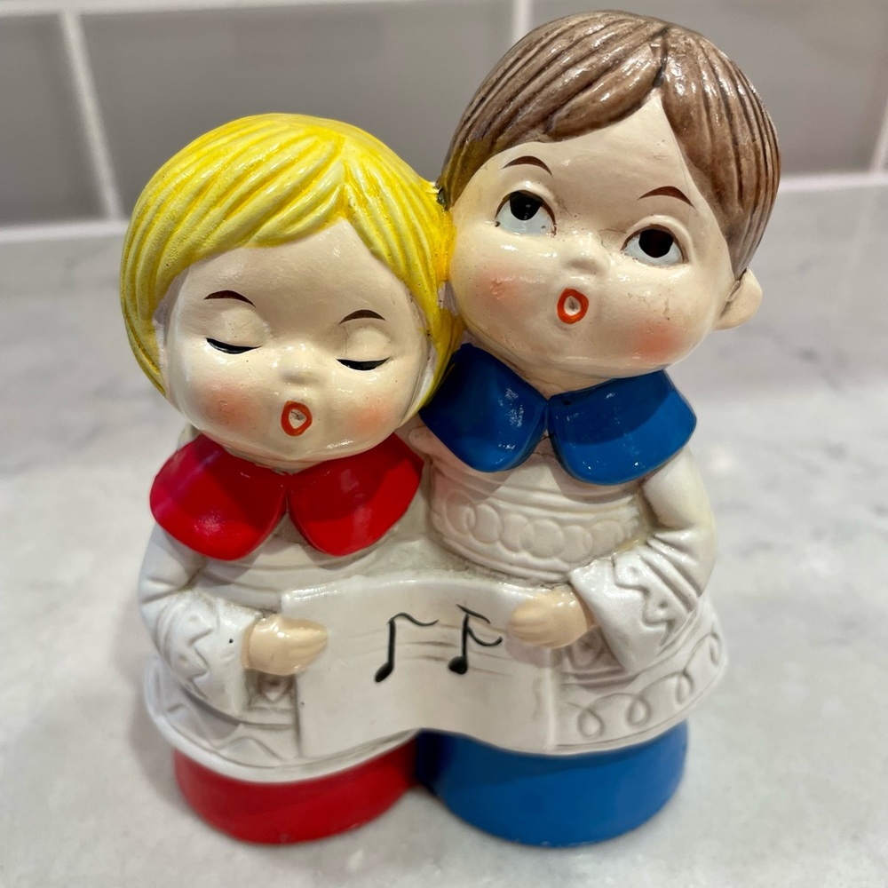 Vintage Christmas carolers chalk ware boy and girl choir figurine Japan 921
